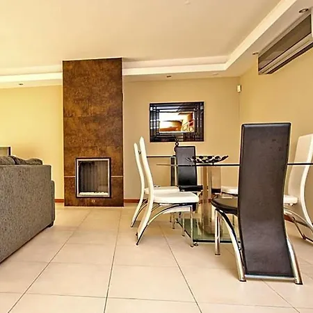 Carvoeiro Sleeps 4 Air Con Wifi * Carvoeiro (Lagoa)