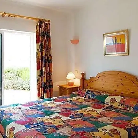 Carvoeiro Sleeps 4 Air Con Wifi *